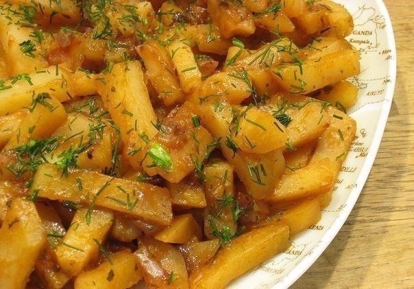Продолжаю наслаждаться таким удобным кухонным девайсом, как мультиварка. На этот раз предлагаю очень