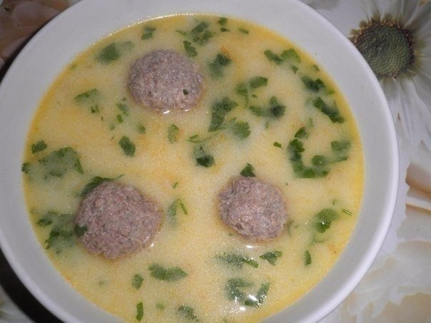 Супчик получается очень нежным, сытным и конечно же вкусным. Суп можно также приготовить на курином 