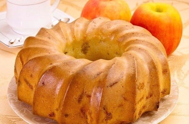 Пожалуй, Шарлотка &mdash; самая популярная выпечка с яблоками.