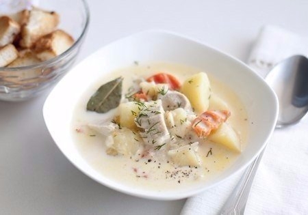 Супчик лёгкий и очень вкусный. Накормите семью со вкусом!