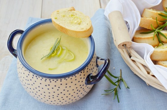 Сырный суп-пюре с луком-пореем