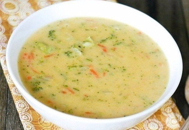 Сырные супы отличаются нежным вкусом и приятнейшим ароматом. Рекомендую приготовить!