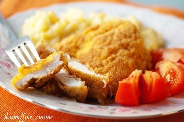 Курица с хрустящей корочкой + картофельное пюре с кукурузой
