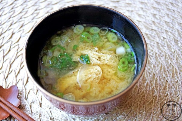 Мисо-суп с луком и абураагэ