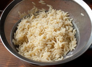 Салат из орзо и цуккини Салат из орзо и цуккини